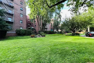2333 Hudson Terrace D4, Fort Lee, NJ 07024 - Photo 2