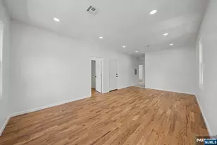 35 Wheeler St, Montclair, NJ 07042 - Photo 22