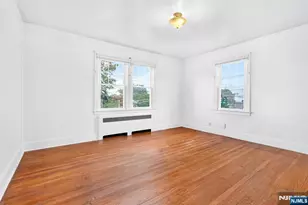 215 Terrace Ave, Hasbrouck Heights, NJ 07604 - Photo 32