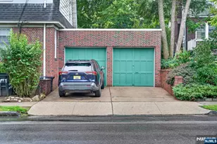 215 Terrace Ave, Hasbrouck Heights, NJ 07604 - Photo 8