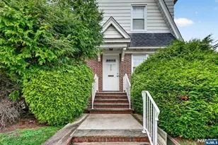 215 Terrace Ave, Hasbrouck Heights, NJ 07604 - Photo 10