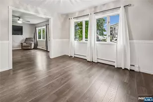 29 Henry St, Elmwood Park, NJ 07407 - Photo 6