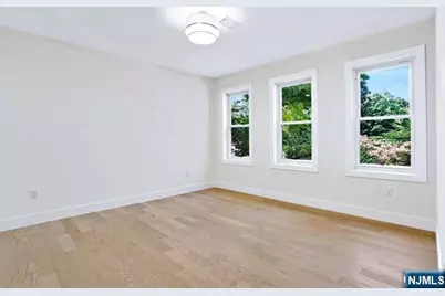 276 Werimus Road, Woodcliff Lake, NJ 07677 - Photo 28