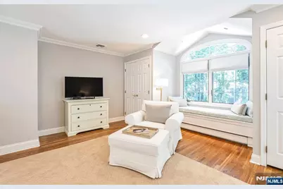 65 W Walnut Street, Mahwah, NJ 07430 - Photo 24