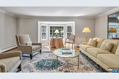 65 W Walnut Street, Mahwah, NJ 07430 - Photo 4