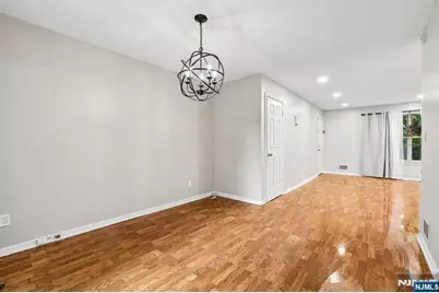 584 Thomas Boulevard 5 #5, East Orange, NJ 07017 - Photo 12