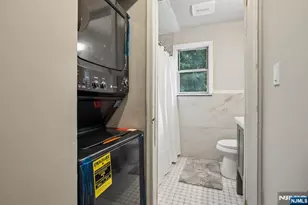 584 Thomas Blvd 5, East Orange, NJ 07017 - Photo 22