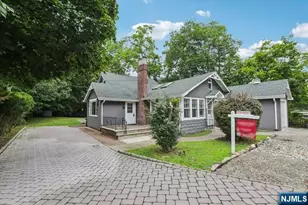 261 W Saddle River Rd, Upper Saddle River, NJ 07458 - Photo 6