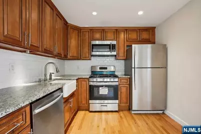 261 W Saddle River Road, Upper Saddle River, NJ 07458 - Photo 8