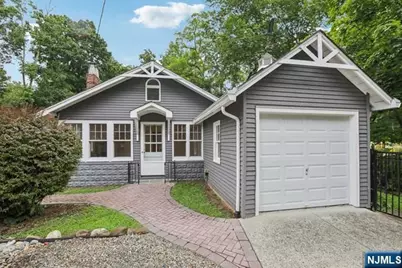 261 W Saddle River Road, Upper Saddle River, NJ 07458 - Photo 4