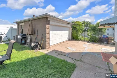 135 23rd Avenue, Paterson, NJ 07513 - Photo 40