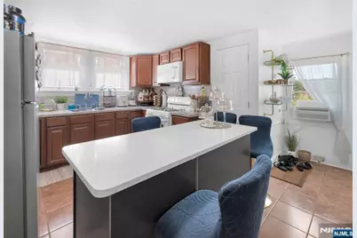 135 23rd Avenue, Paterson, NJ 07513 - Photo 8