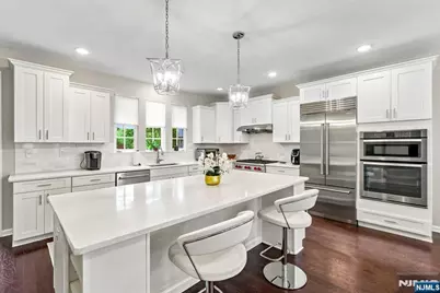 306 Orchard Terrace, Cresskill, NJ 07626 - Photo 8