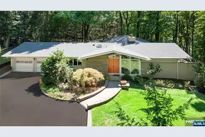 1292 Washington Avenue, Washington Township, NJ 07676 - Photo 4