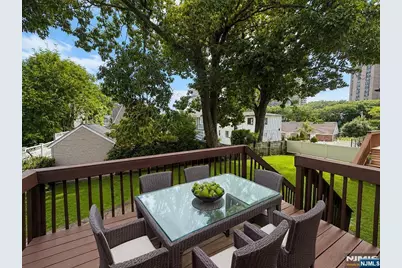 217 Slocum Way, Fort Lee, NJ 07024 - Photo 20