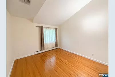 217 Slocum Way, Fort Lee, NJ 07024 - Photo 14