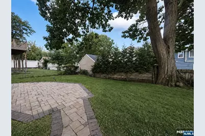 217 Slocum Way, Fort Lee, NJ 07024 - Photo 22