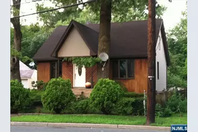 25 Farview Terrace, Paramus, NJ 07652 - Photo 2