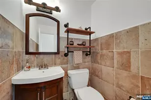 5 Yorkview Dr, Edgewater, NJ 07020 - Photo 18