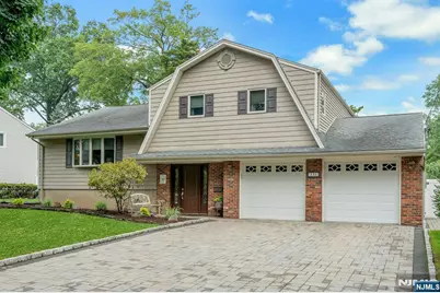 230 Kociemba Drive, River Vale Township, NJ 07675 - Photo 2