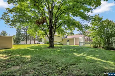 8 Libby Avenue, Pequannock Township, NJ 07444 - Photo 4