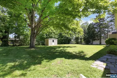 8 Libby Avenue, Pequannock Township, NJ 07444 - Photo 24