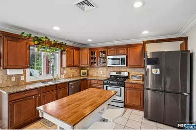 364 Grove Street, East Rutherford, NJ 07073 - Photo 10