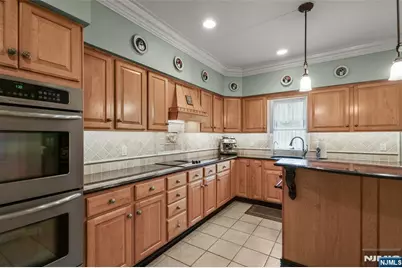 4 Windsor Court, Saddle River, NJ 07458 - Photo 8