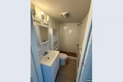 1515 Manhattan Avenue, Union City, NJ 07087 - Photo 8