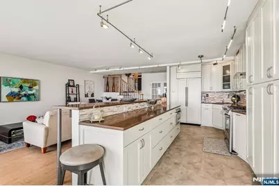 4 Horizon Road #1015, Fort Lee, NJ 07024 - Photo 16
