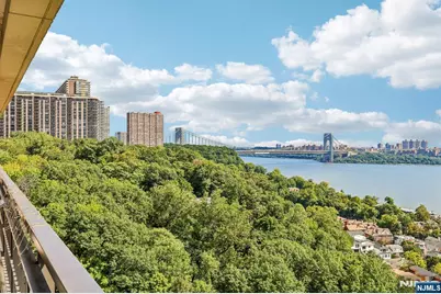 4 Horizon Road #1015, Fort Lee, NJ 07024 - Photo 8