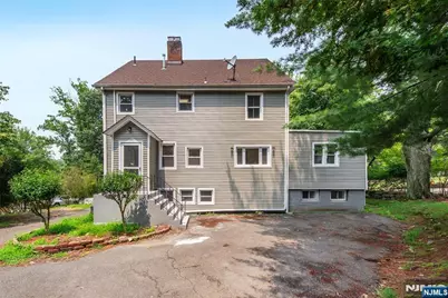 242 Rock Avenue 1 #1, Park Ridge, NJ 07656 - Photo 18