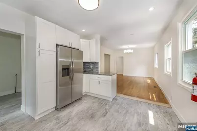 242 Rock Avenue 1 #1, Park Ridge, NJ 07656 - Photo 6