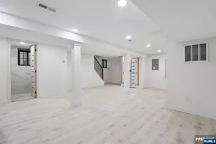 423 Aurora Ave 1, Cliffside Park, NJ 07010 - Photo 28