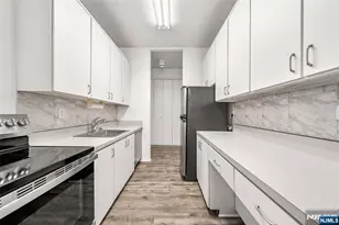7855 Blvd East 30H, North Bergen, NJ 07047 - Photo 4
