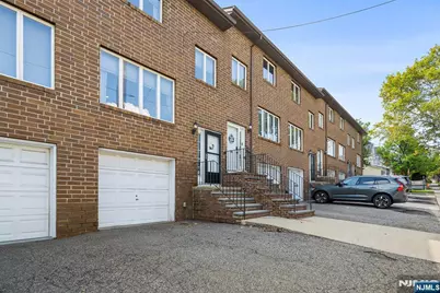 146 Main Street A04 #A04, East Rutherford, NJ 07073 - Photo 2
