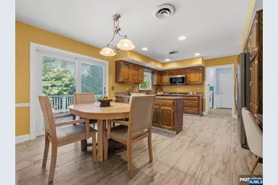 19 Thornhill Drive, Ramsey, NJ 07446 - Photo 8