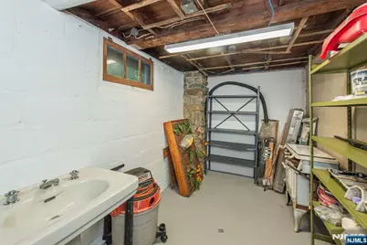 17 Highland Road, Bloomingdale, NJ 07403 - Photo 26