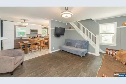 17 Highland Road, Bloomingdale, NJ 07403 - Photo 10