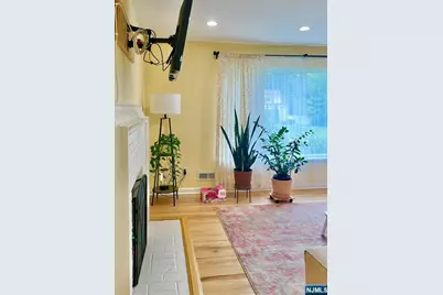 17-10 Radburn Road, Fair Lawn, NJ 07410 - Photo 4