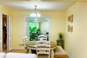 17-10 Radburn Rd, Fair Lawn, NJ 07410 - Photo 6