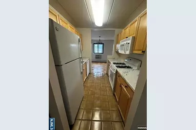 873 Main Street 4G #4G, Hackensack, NJ 07601 - Photo 8