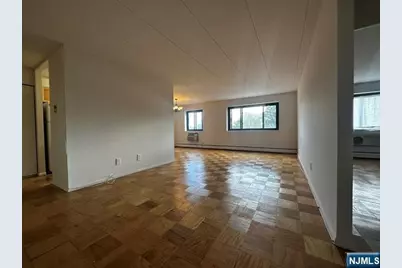 873 Main Street 4G #4G, Hackensack, NJ 07601 - Photo 4