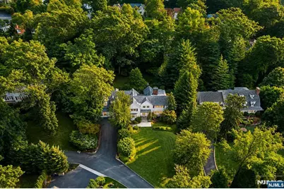 16 N Brae Court, Tenafly, NJ 07670 - Photo 2