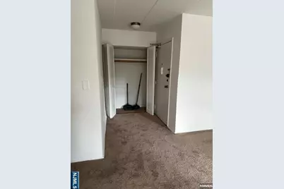 77 Prospect Avenue 3I #3i, Hackensack, NJ 07601 - Photo 4