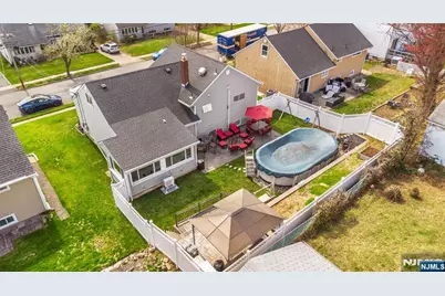 24 Lennon Place, Clifton, NJ 07013 - Photo 4