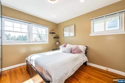24 Lennon Place, Clifton, NJ 07013 - Photo 12