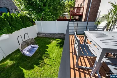 240 Clark Terrace B #B, Cliffside Park, NJ 07010 - Photo 30