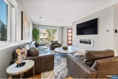 240 Clark Terrace B #B, Cliffside Park, NJ 07010 - Photo 10