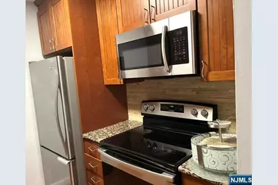 265 Main Street 107 #107, Ridgefield Park, NJ 07660 - Photo 4